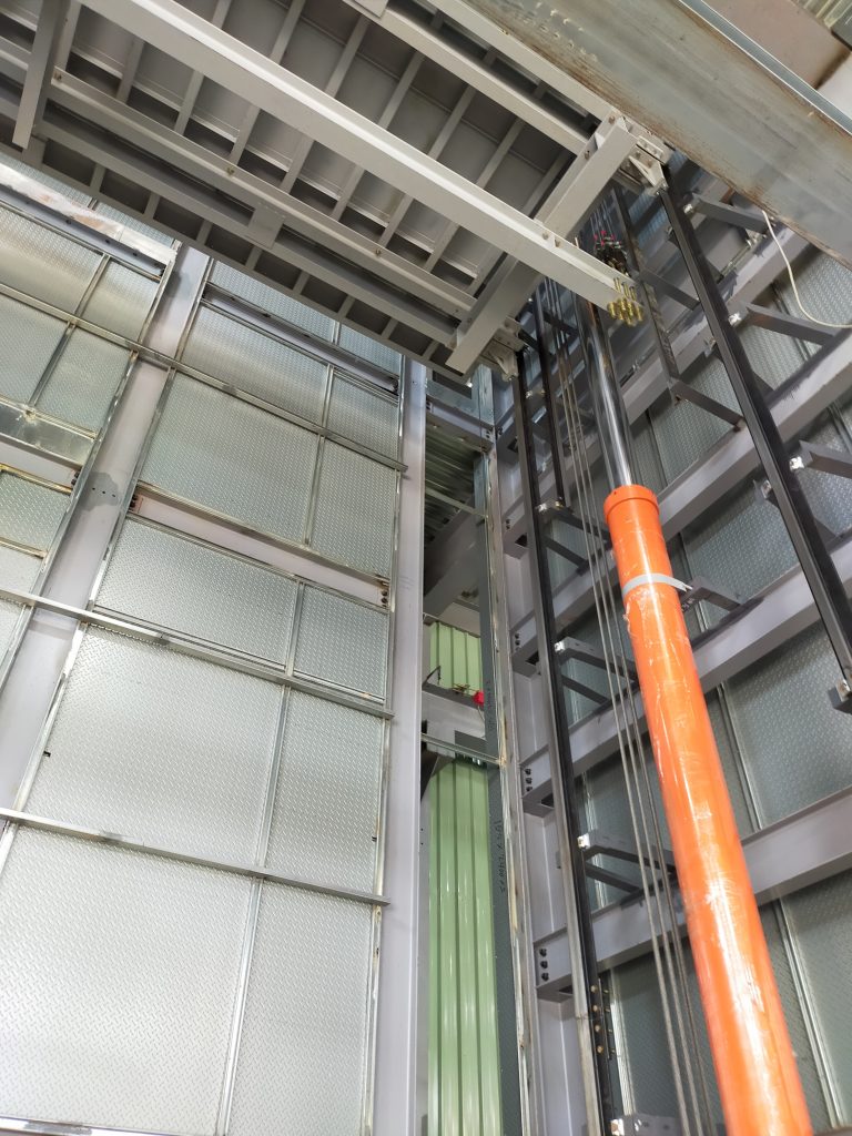 油壓雙缸間接電梯 油壓雙缸間接電梯